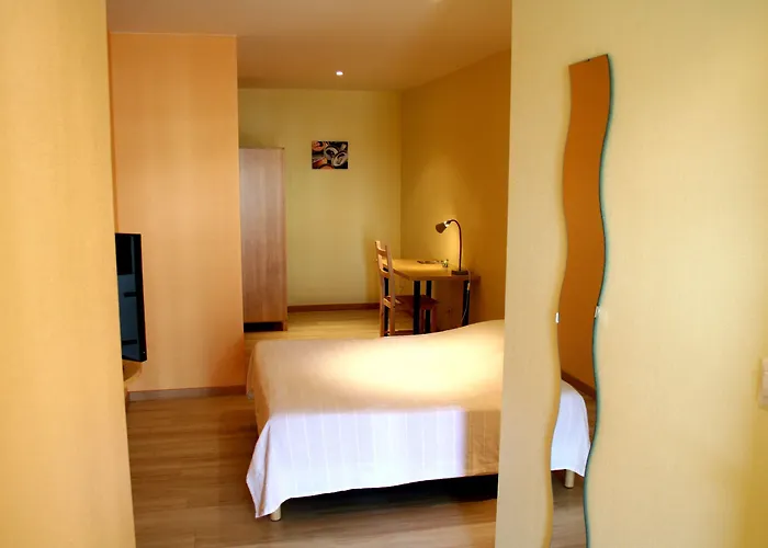 In Jungle Hotel