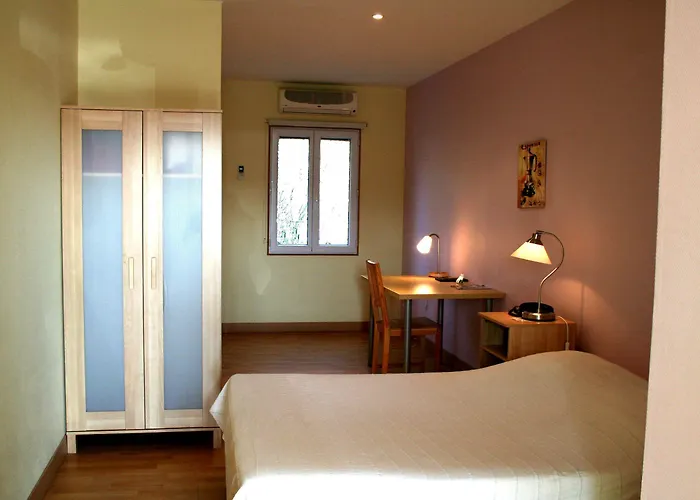 In Jungle Hotel