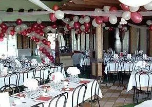 In Jungle Hotel Chassagny