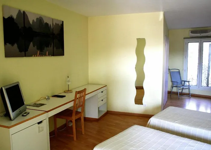Hotel In Jungle 2*
