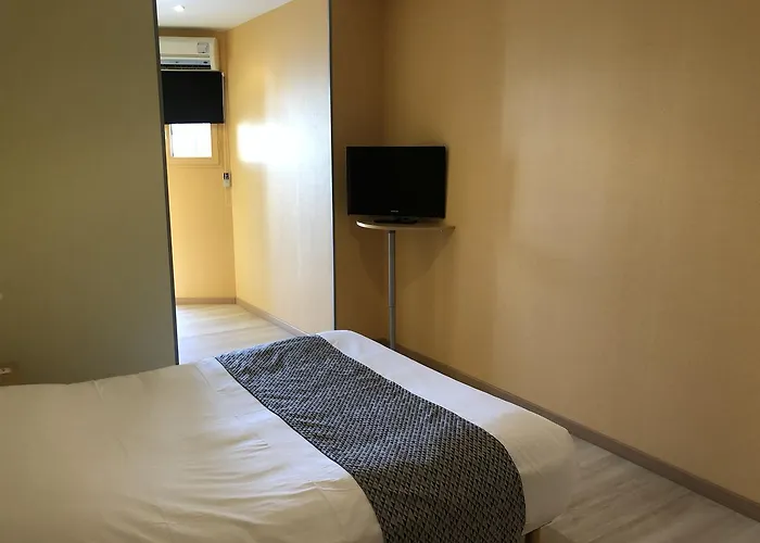 Hotel In Jungle Chassagny